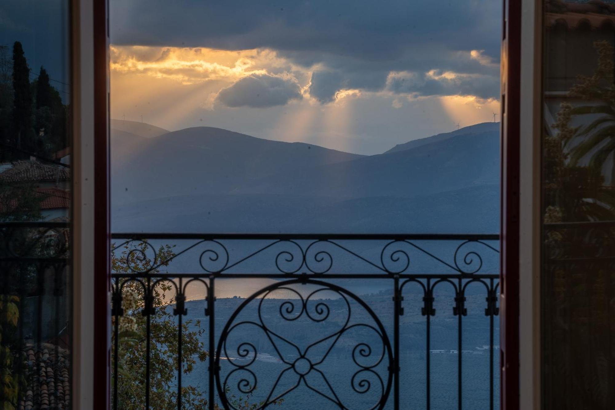 Delphian Colors - Blue Edition Εξωτερικό φωτογραφία
